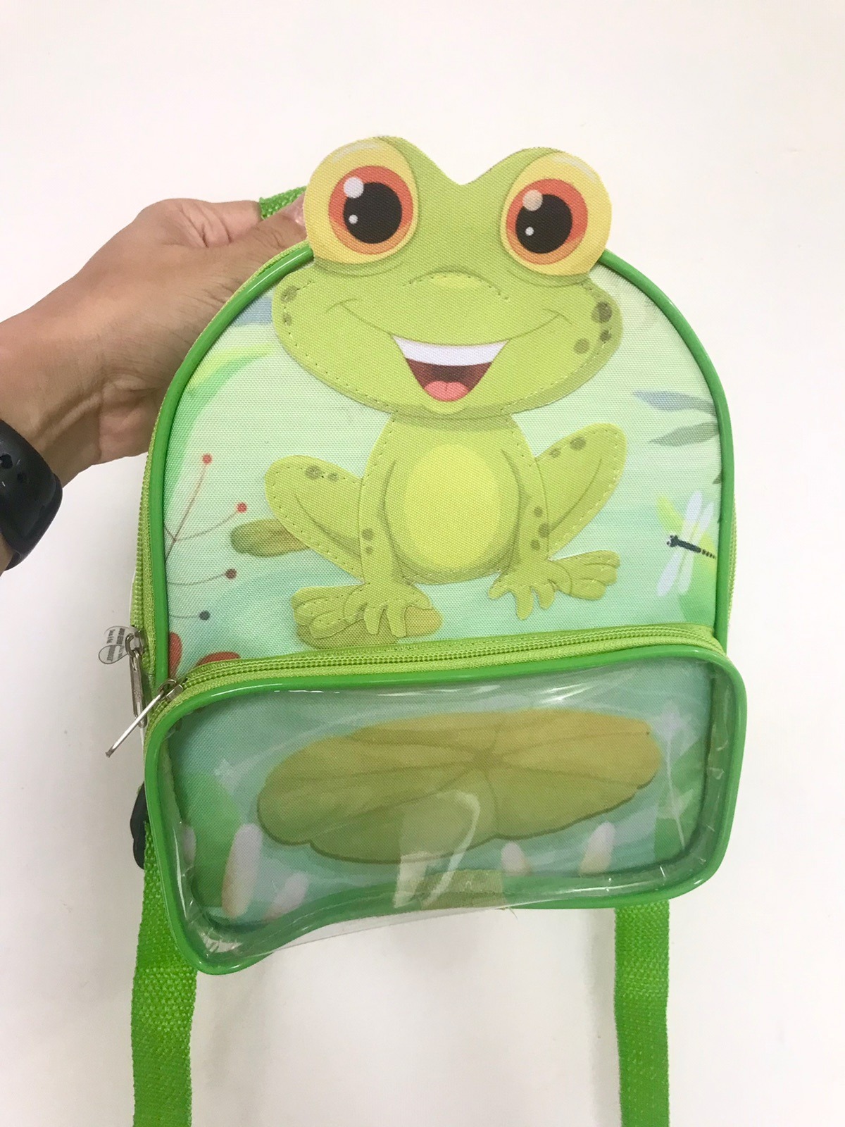 Mochila p 3D com bolso saltado